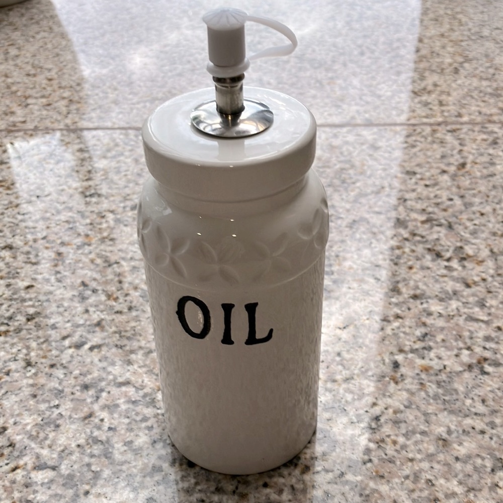Oil small ceramic bottle container